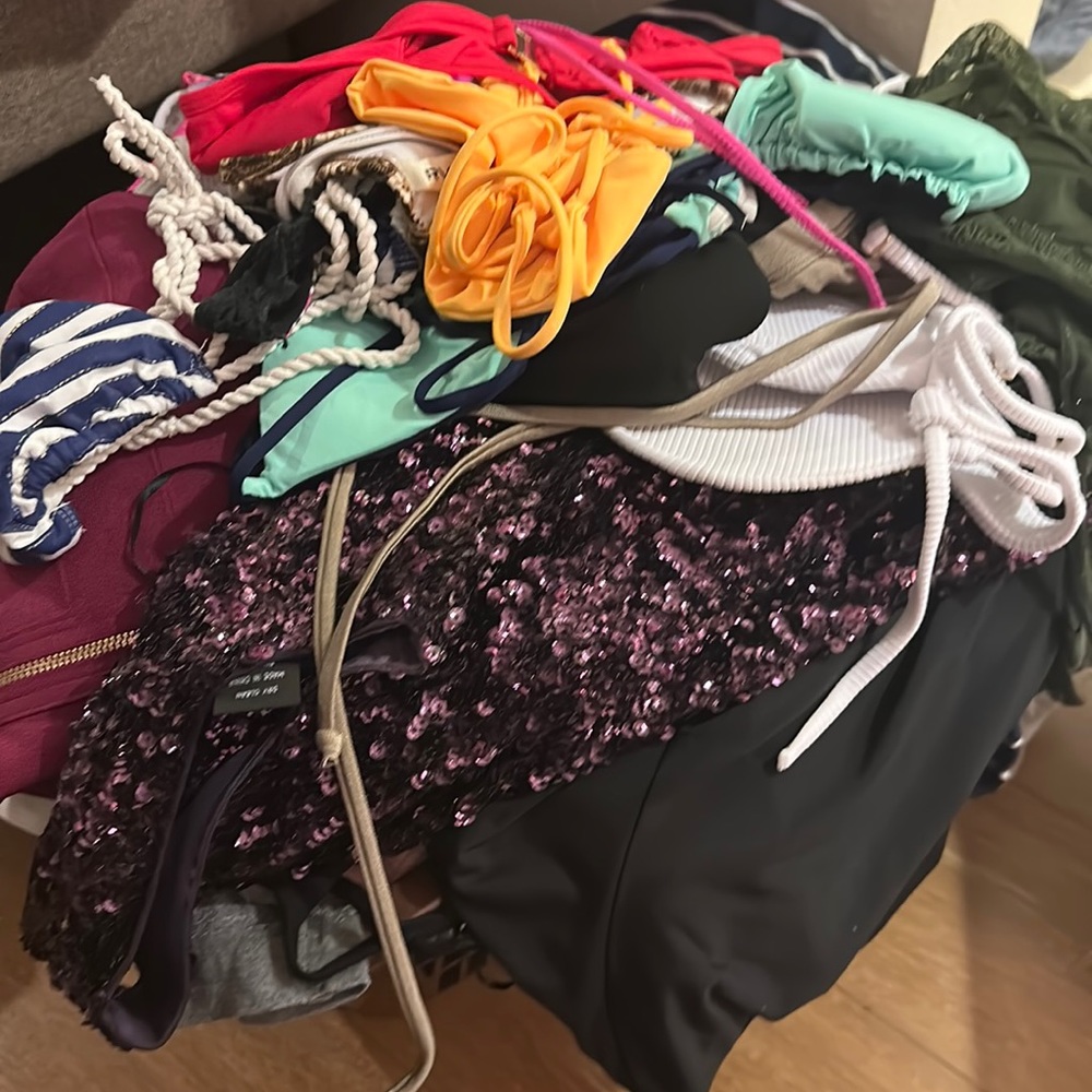MOVING SALE